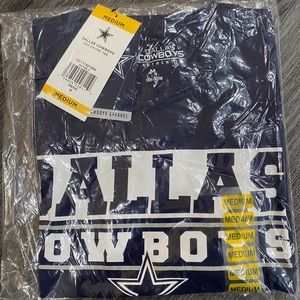 Cowboys T-shirt size M brand new.